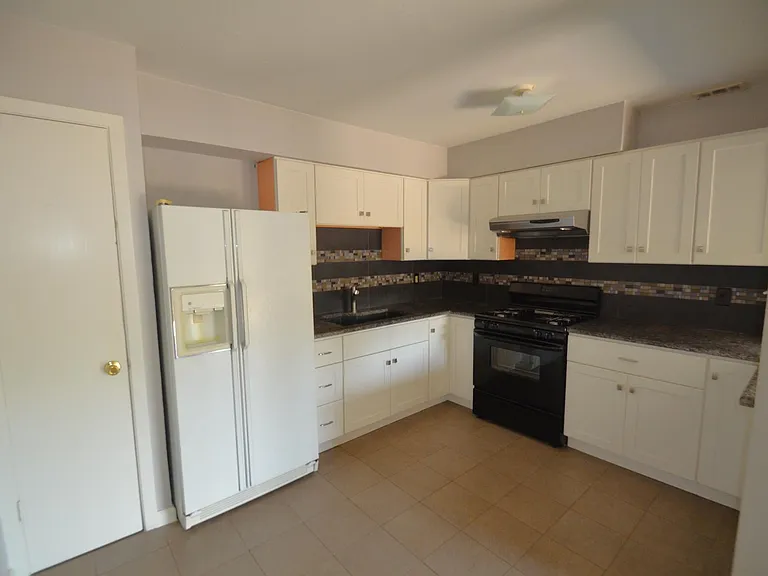5004 W Gate Blvd #104 — Photo 3