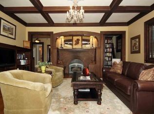 1713 Summit Ave, Saint Paul, MN 55105