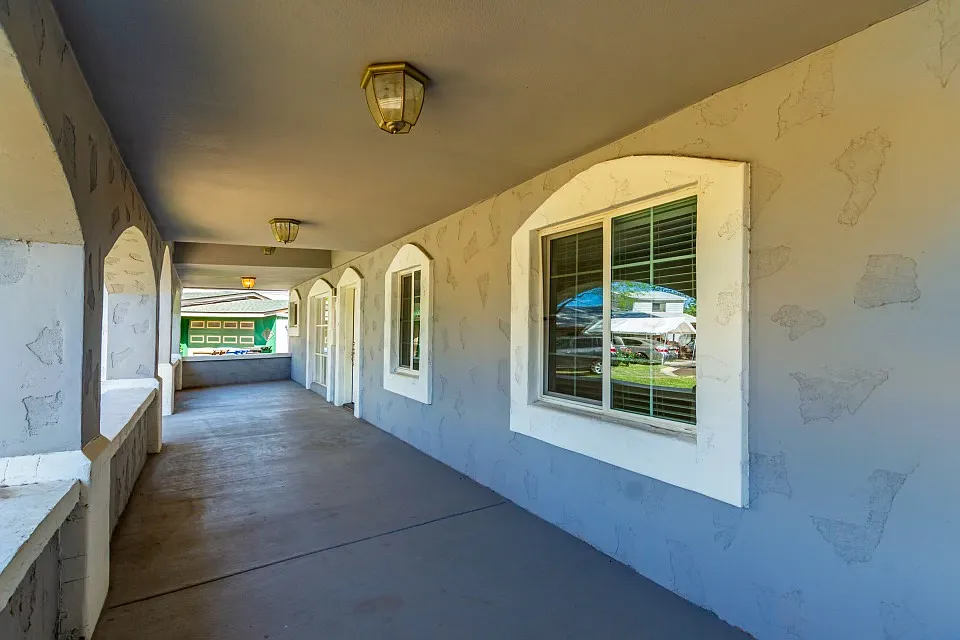 3510 E Amelia Ave — Photo 3