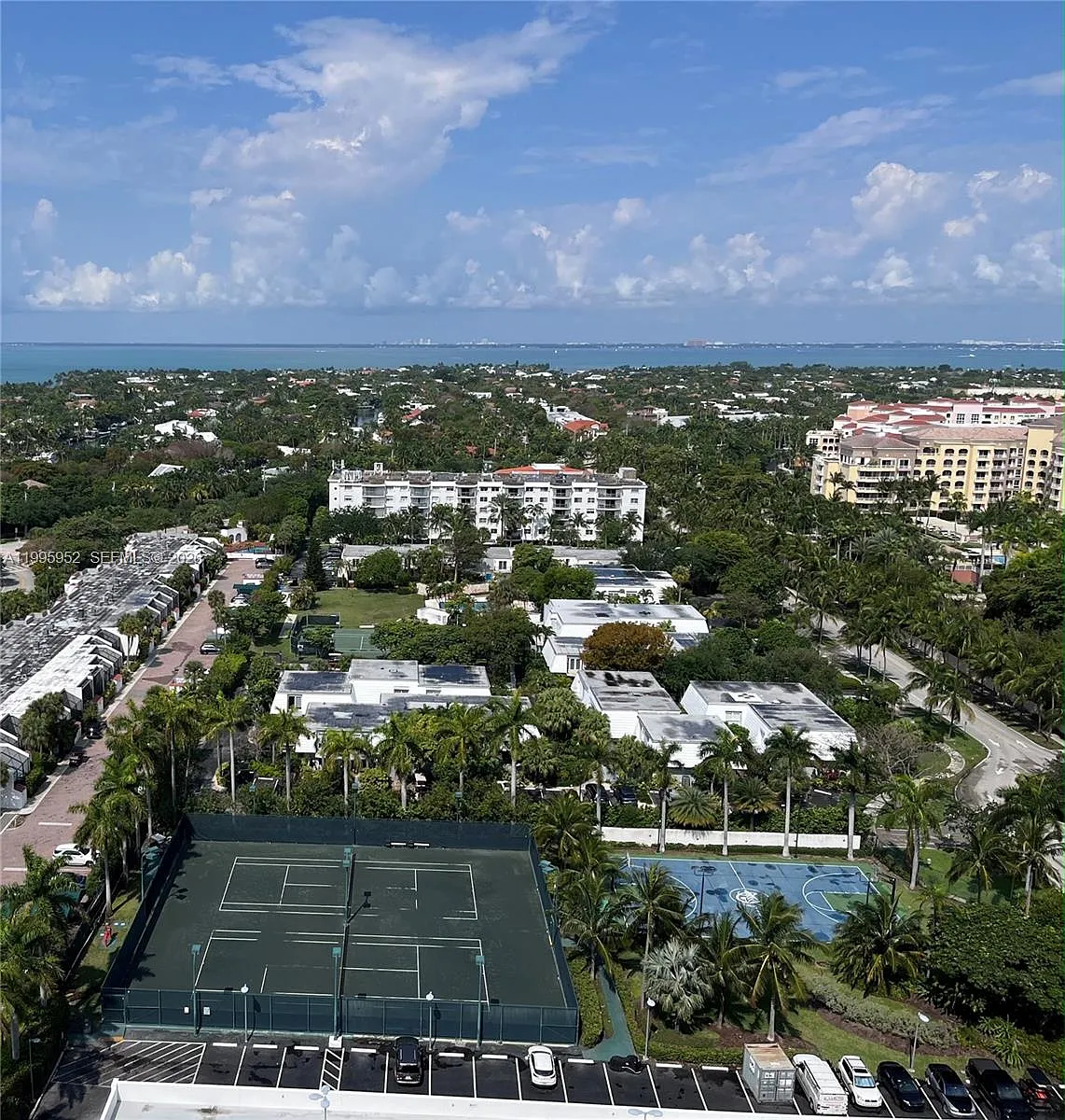 Building Photo - 881 Ocean Dr #18B