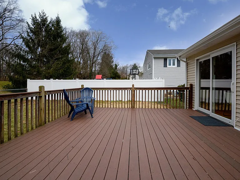 16-26 Alden Ter — Photo 17