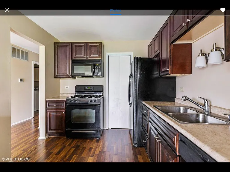1026 Auburn Ln — Photo 3