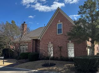 1020 Humphrey Oaks Cir, Memphis, TN 38120