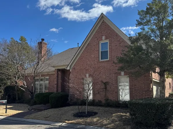 1020 Humphrey Oaks Cir, Memphis, TN 38120