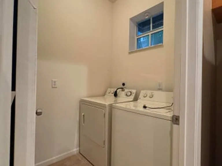1033 NE 17th Way #604 — Photo 13