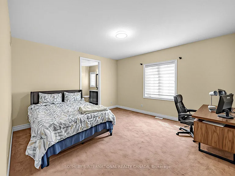 54 Kelways Cir #UPPER — Photo 23