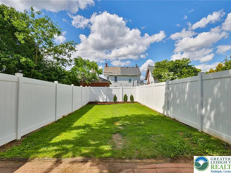 129 E Goepp St — Photo 28