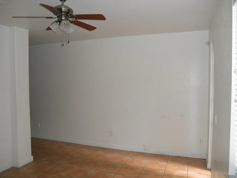 2405 Shoma Dr — Photo 3