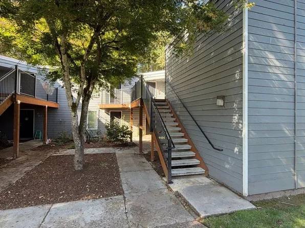 West Hills Village, 341 Senate St NW #91028, Salem, OR 97304