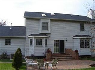 968 Essex Ln, Medina, OH