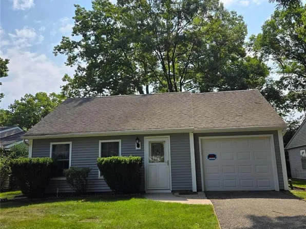 155 Laurence Lane #ln, Ridge, NY 11961
