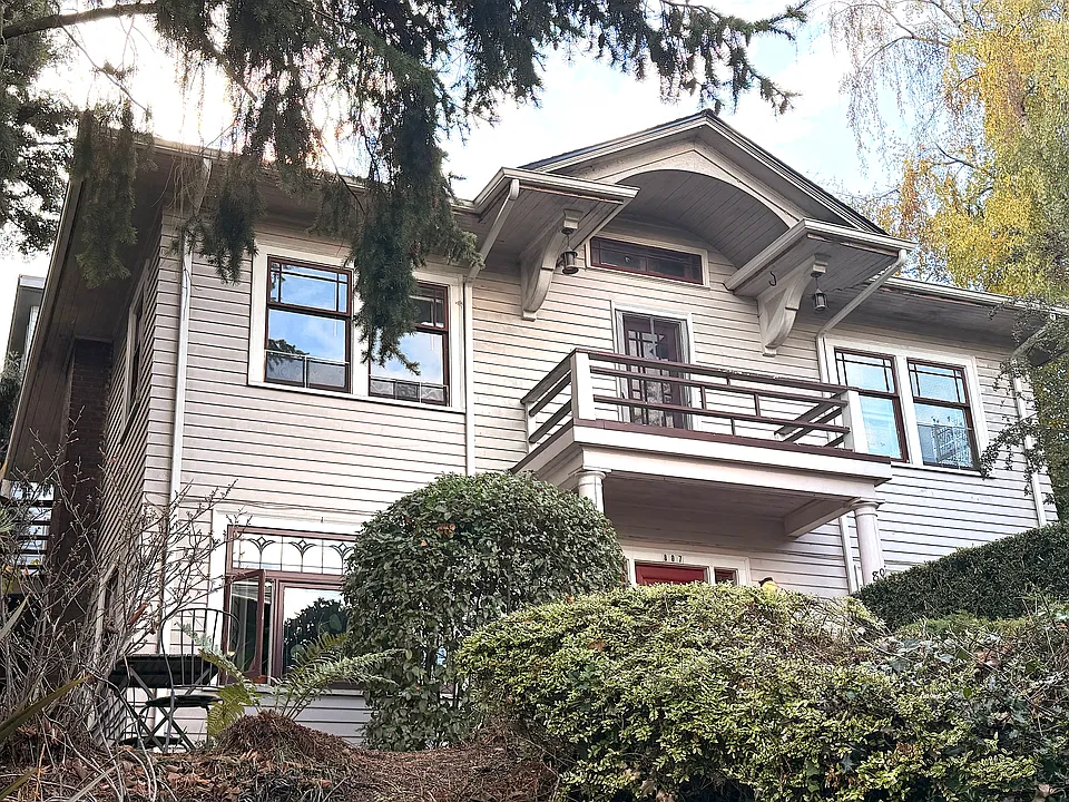 807 E Allison St #2