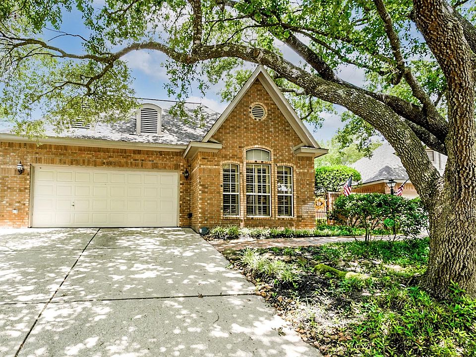 1st image of 4207 Forest Holly Dr
