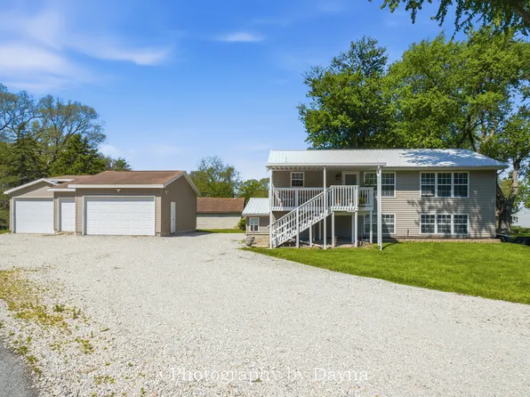 6340 E River Ct, Kankakee, IL 60901