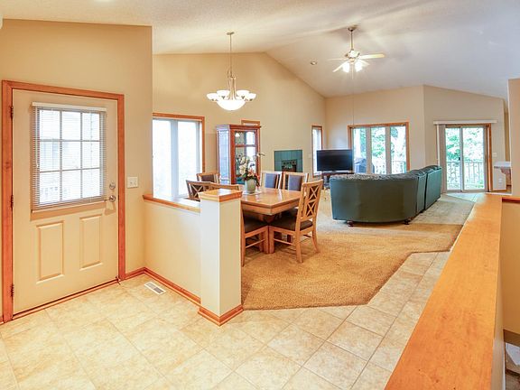 2nd image of 1570 Summit Shores Ct