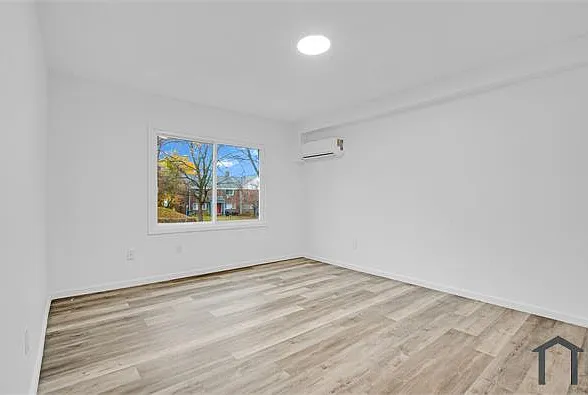 343 Sheffield Ave #A — Photo 6