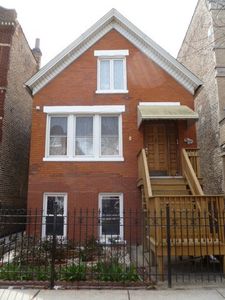 2137 W Rice St, Chicago, IL, 60622