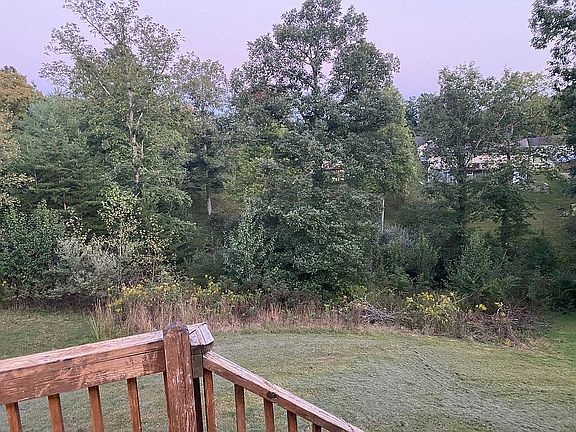 5th image of 178 Marcum Dr