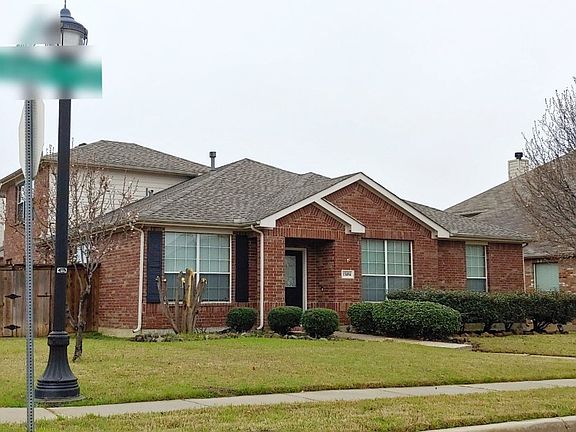 3rd image of 13494 Mondovi Dr