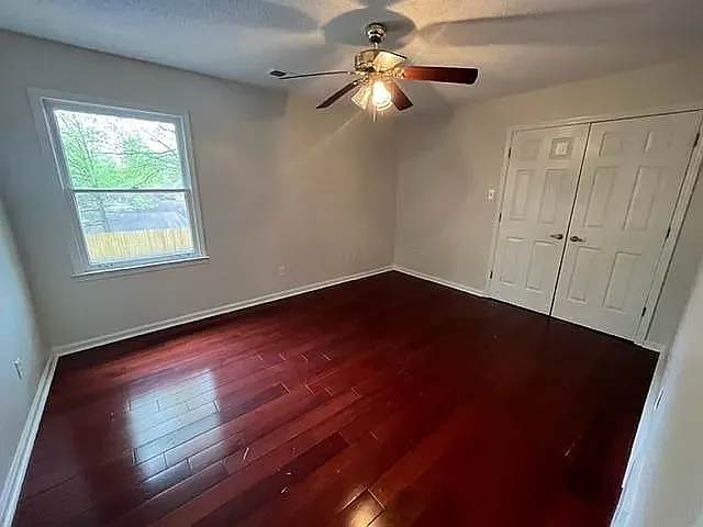 743 Grovewood Dr — Photo 15