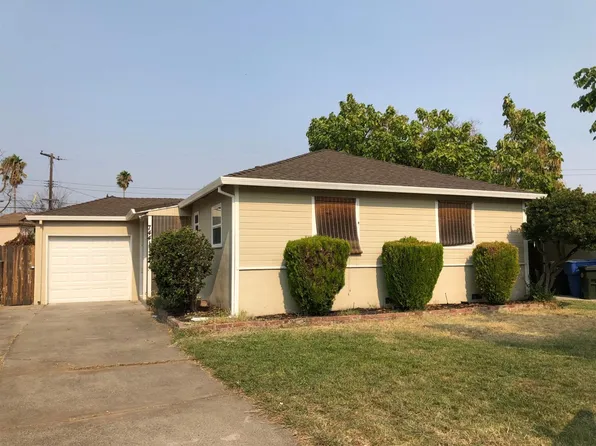 7441 Peacock Way, Sacramento, CA 95820