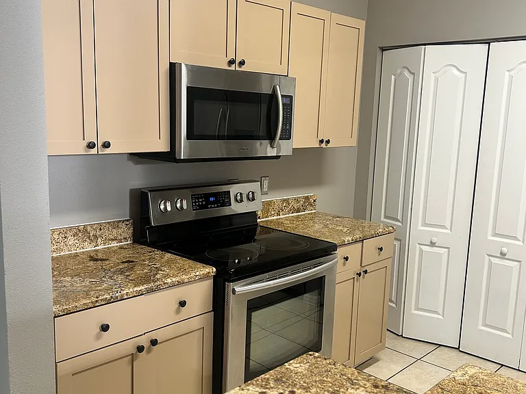 8848 Villa View Cir #308 — Photo 18
