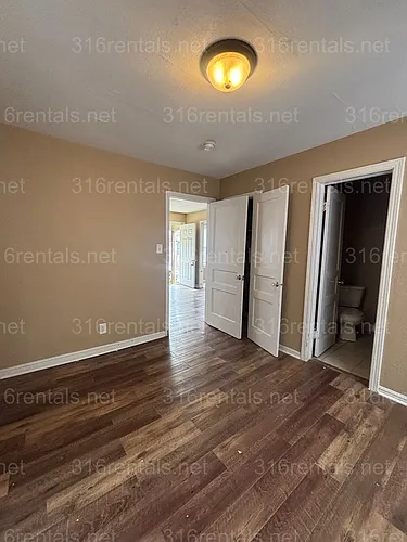 Floor plan 913 SES