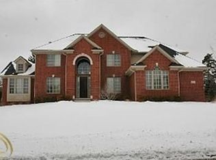 15879 Augusta Ct, Northville, MI 48168