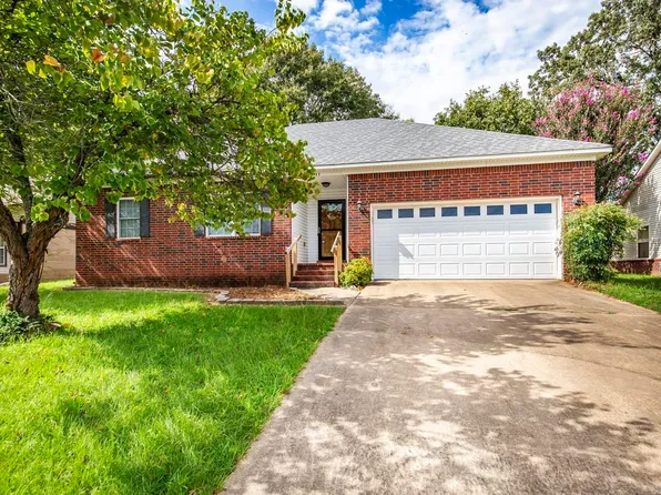 32 N Hills Dr, Greenbrier, AR 72058