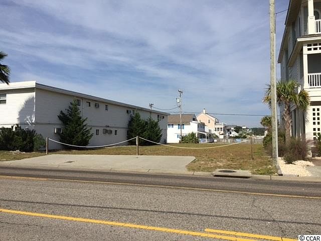 1st image of 5202 Lake Dr
