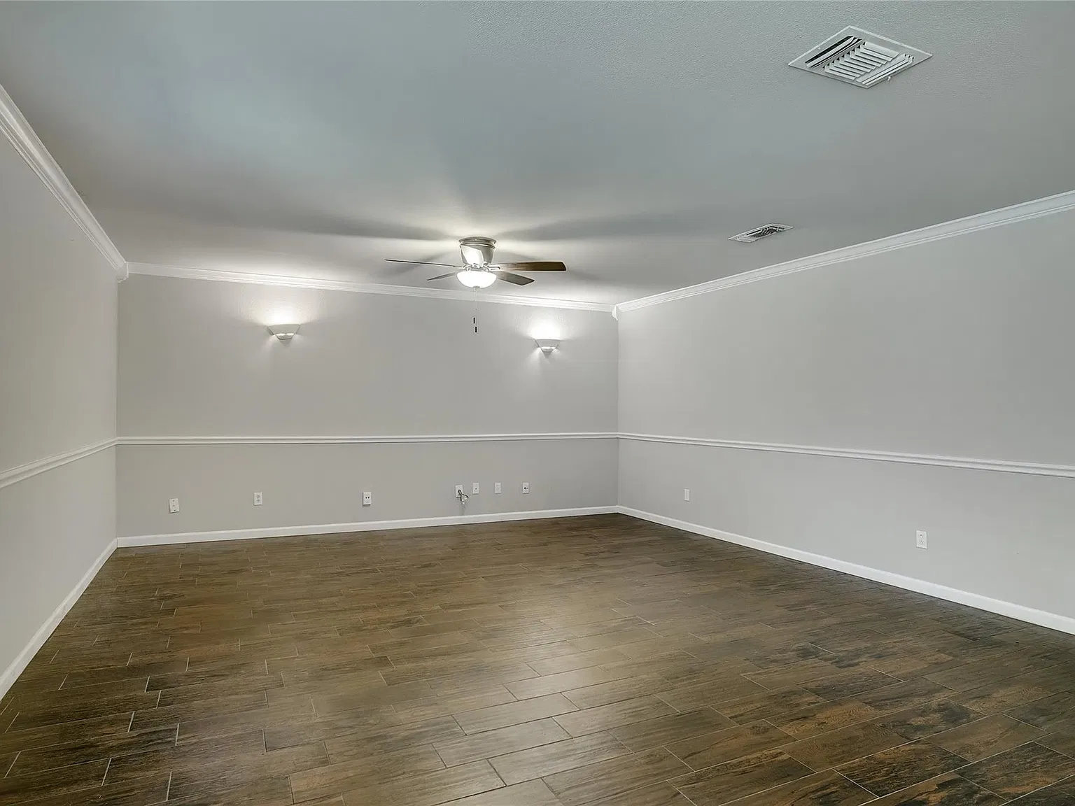 3 bed, 1452 sqft, $1,900 — Photo 4