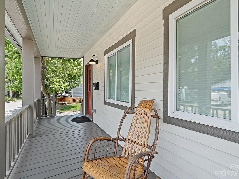 55 Mount Clare Ave, Asheville, NC 28801 | MLS #4069663 | Zillow