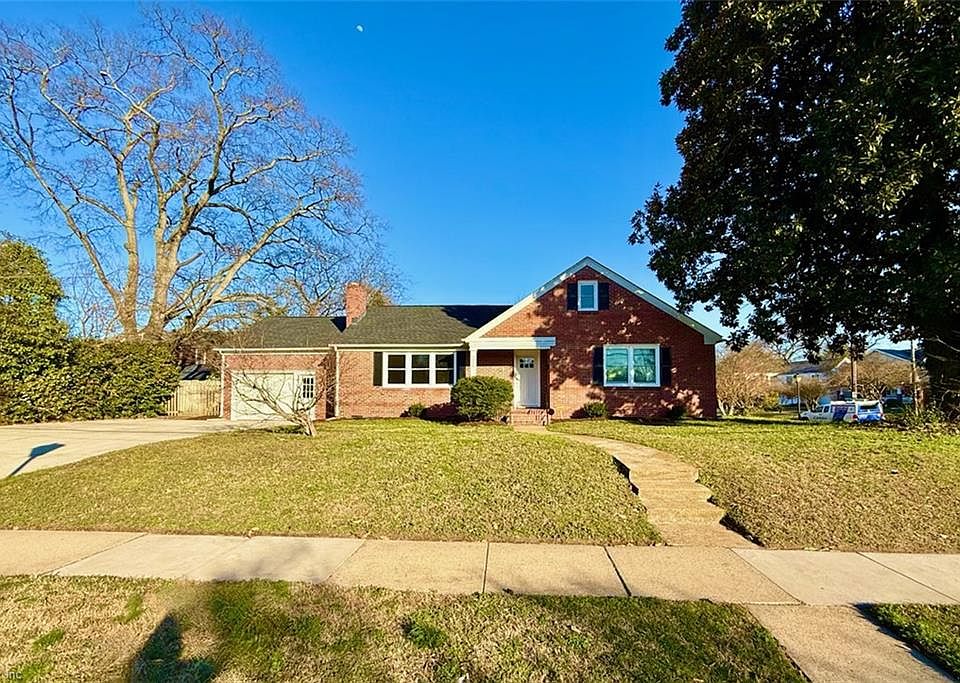 1st image of 3900 Gosnold Ave