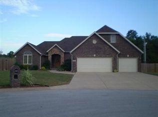 1508 E Ritter St, Republic, MO 65738