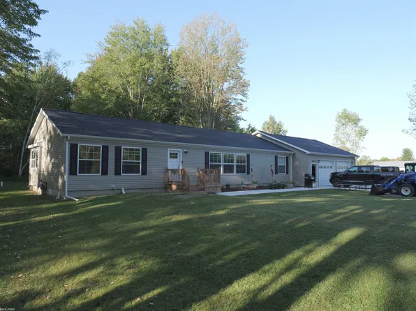 8097 Adair Rd, Casco, MI 48064