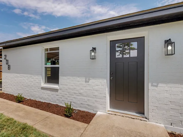 208 Ponderosa Ln, Burleson, TX 76028
