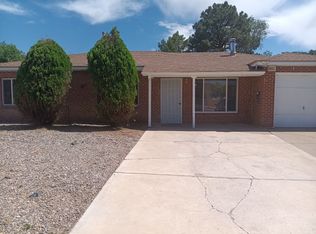 9002 Candelaria Rd NE, Albuquerque, NM 87112