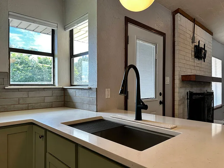 505 SW 77th St — Photo 15