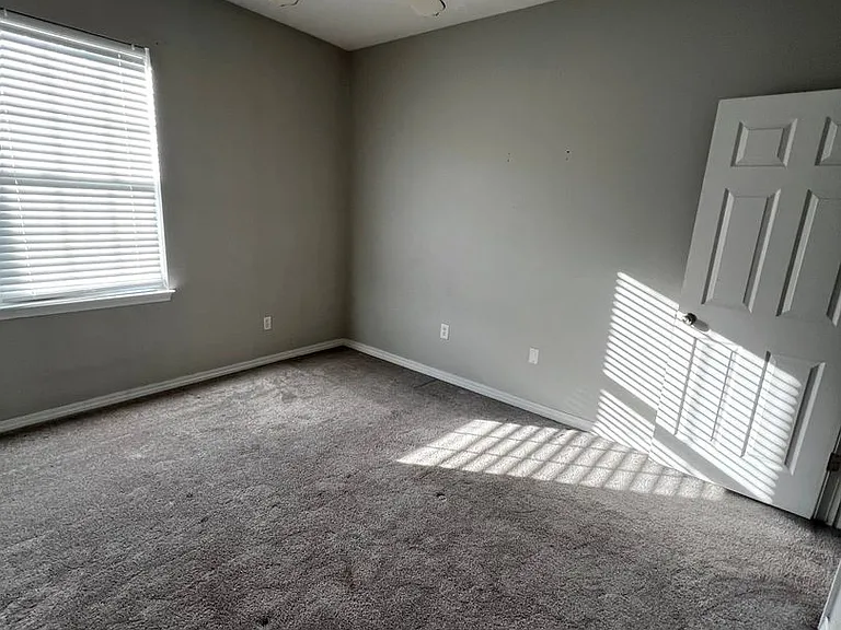 764 Shady St — Photo 20