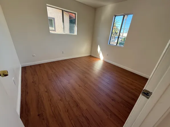 20436 Runnymede St, Winnetka, CA 91306