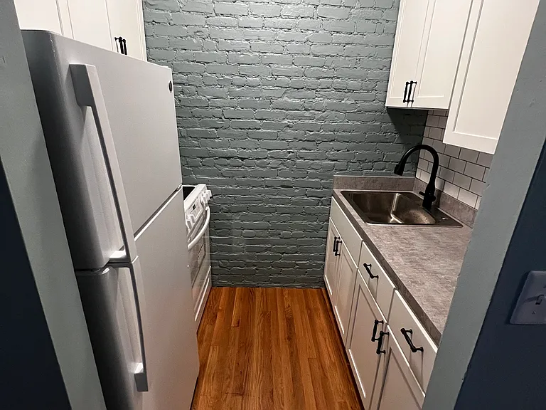 892 Huntington Ave #4 — Photo 16