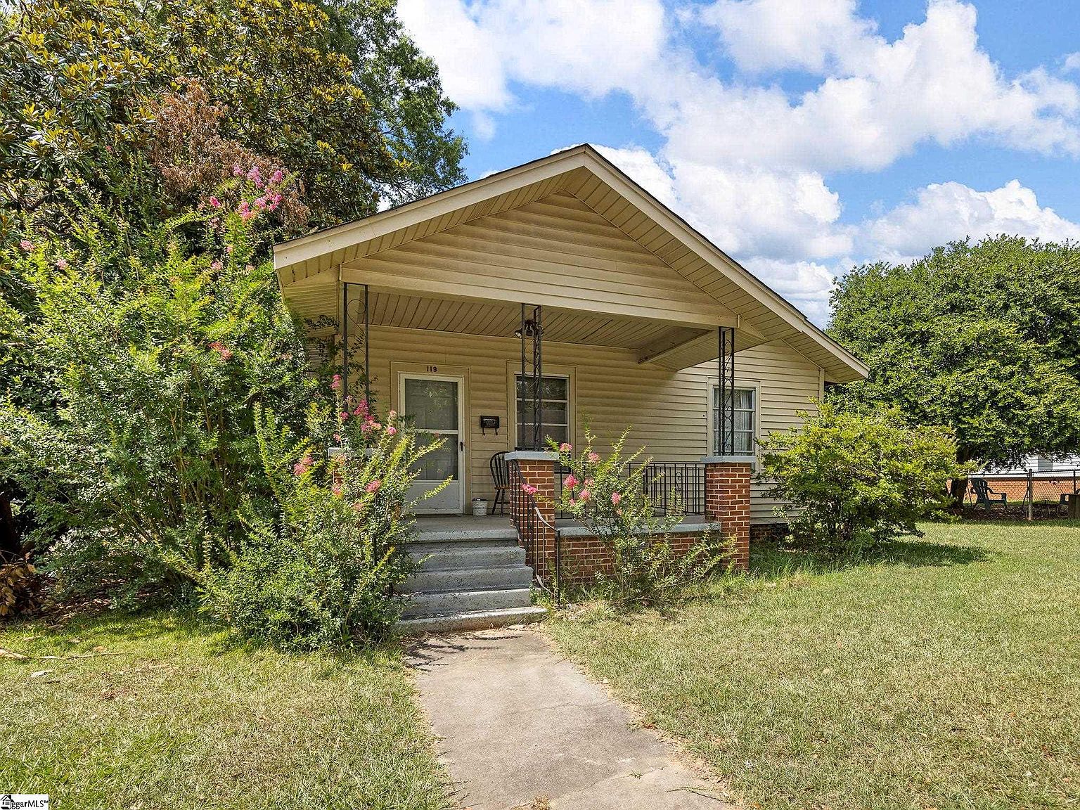 119 Poplar St, Clinton, SC 29325 | MLS #1532478 | Zillow