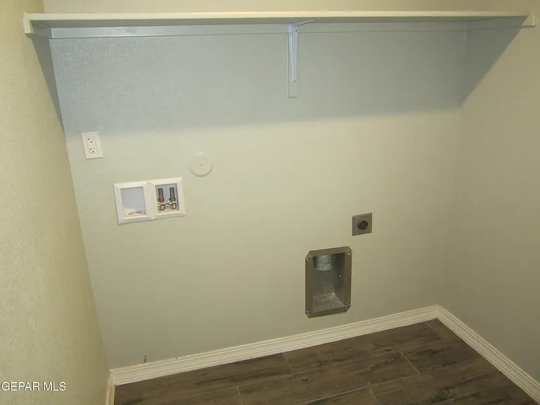 12253 Desert Cliff Ct — Photo 34