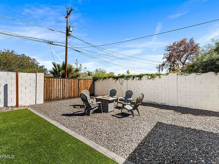 8302 E Windsor Ave — Photo 34