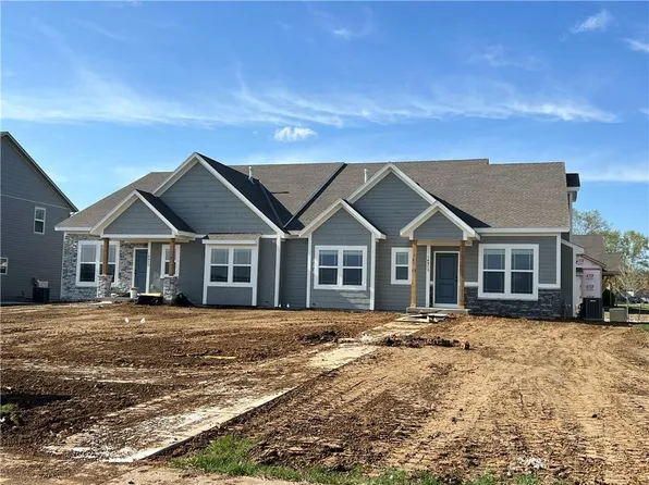 16977 W 164th Ter, Olathe, KS 66062