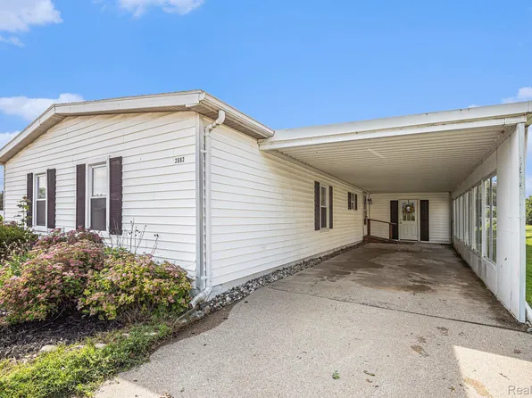2882 Skylark St, Rochester, MI 48309
