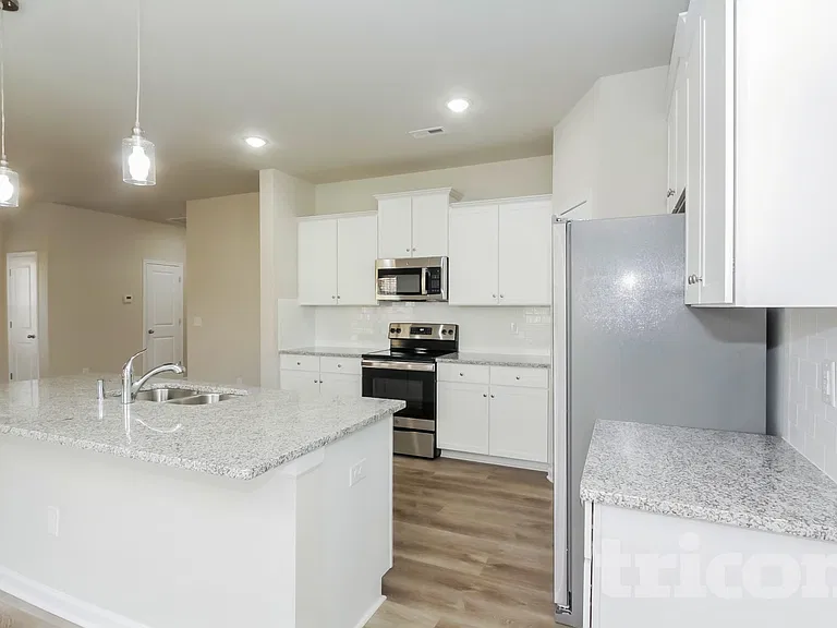111 Spring Knoll Dr — Photo 5