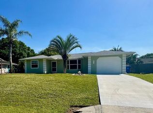 442 Lanfair Ave, Sebastian, FL 32958