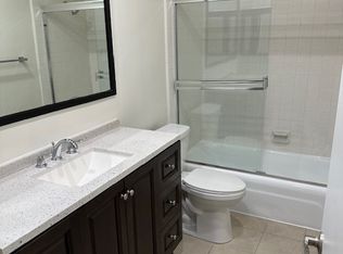 11711 Mayfield Ave APT 6, Los Angeles, CA 90049