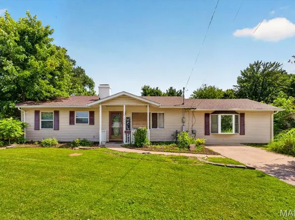 1448 Ladd Ave, Edwardsville, IL 62025